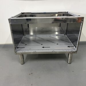 Roeder, estructura abierta de acero inoxidable, 80 x 60 x 58 cm