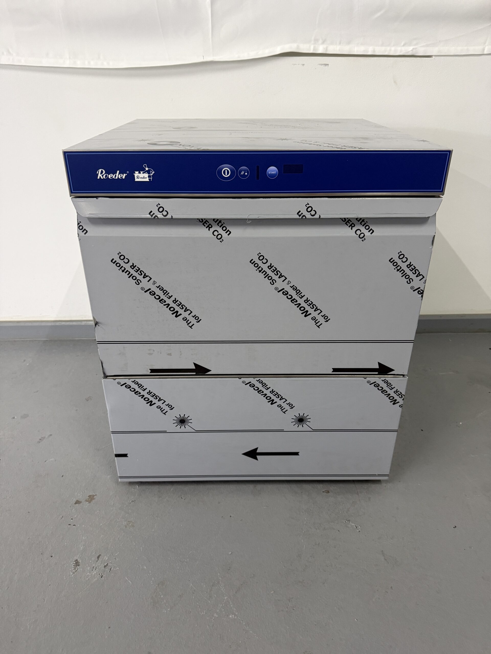 Roeder RVS Glazenspoelmachine met waterontharder 400V
