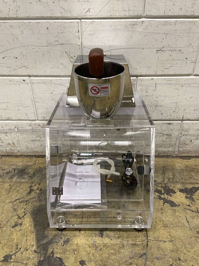 Chroom icecrusher Ijscrusher met Plexiglas bunker 20 kg per uur 230V Horeca